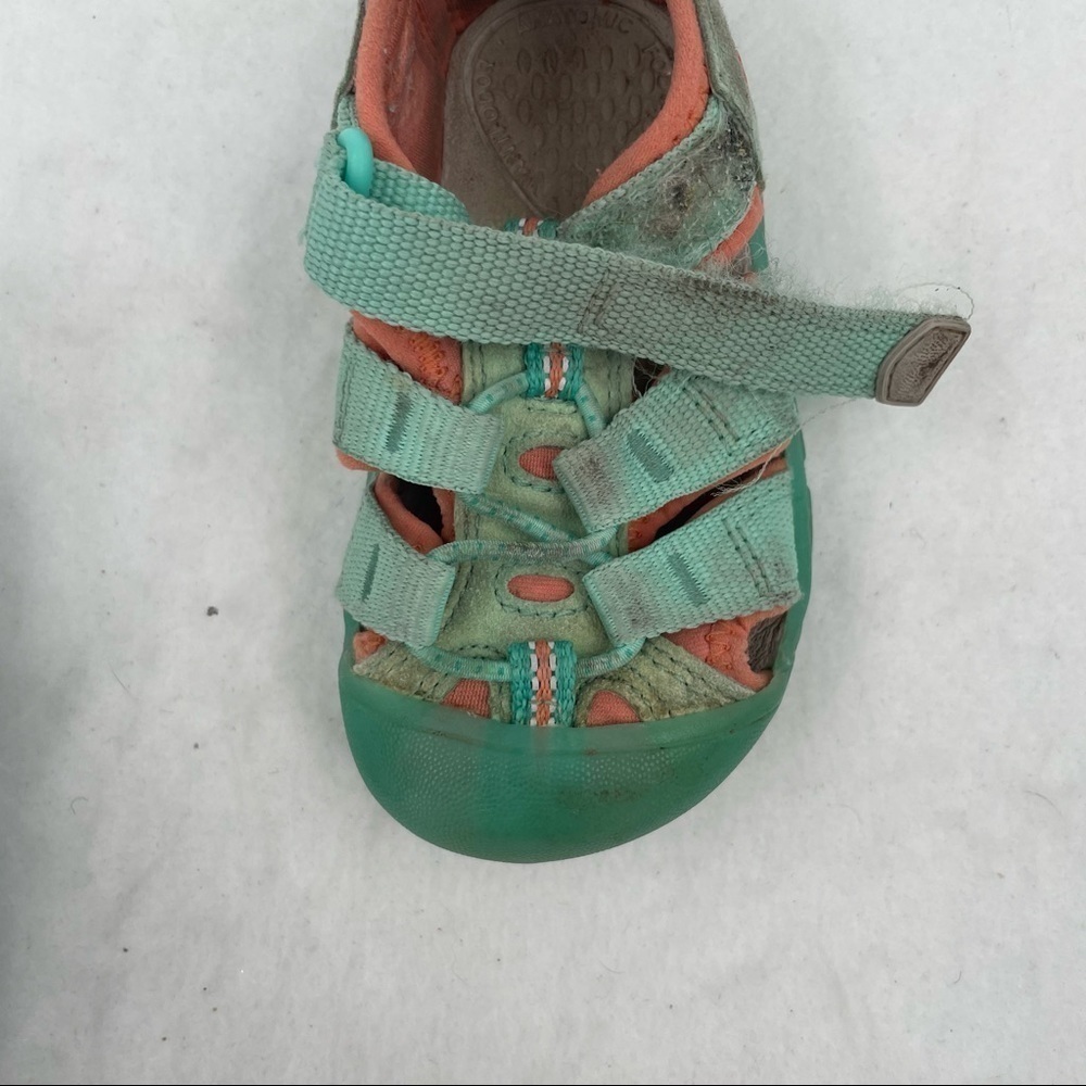 KEEN Girls Newport H2 Sandal Color: Cockatoo/Coral size: 6 - Picture 15 of 16